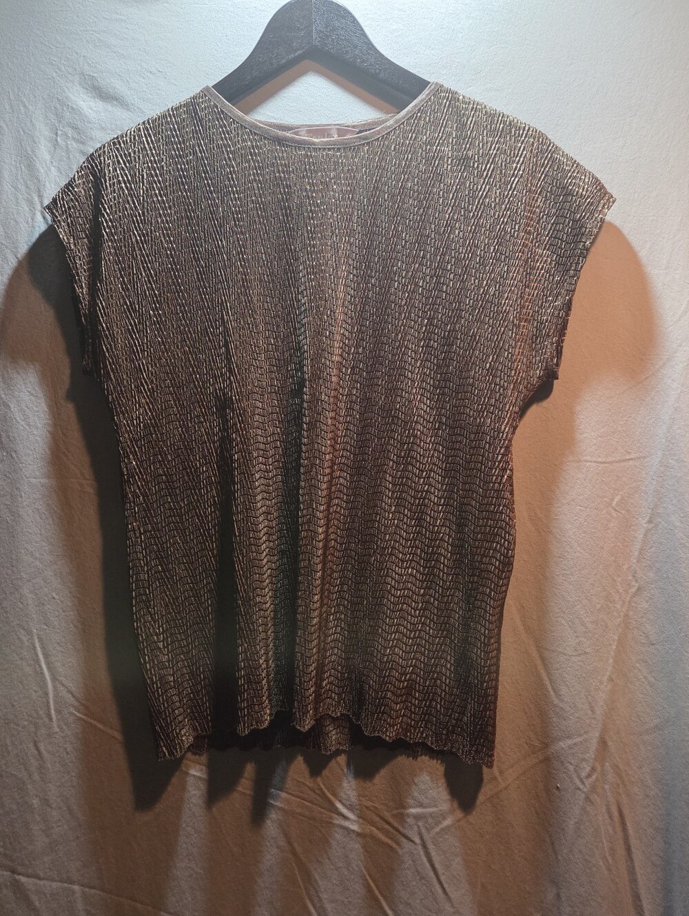 TanJay  Textured Short Sleeve Top in Brown